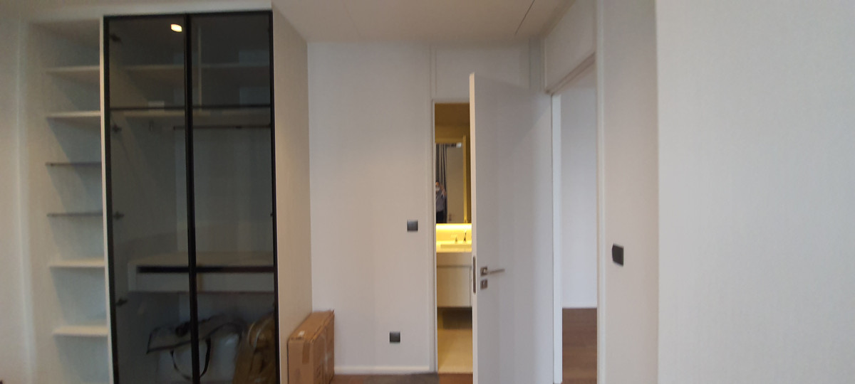 For RentCondoWitthayu, Chidlom, Langsuan, Ploenchit : [ Free Maid Service 6 times ] For Rent Fantastic Room Layout with the Best price