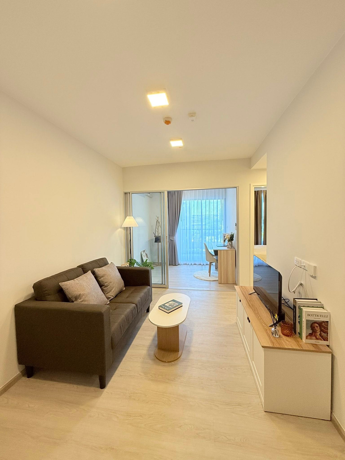For RentCondoOnnut, Udomsuk : Condo for rent Plum Condo Sukhumvit 62 (Plum Condo Sukhumvit 62) near BTS Bang Chak, expressway.