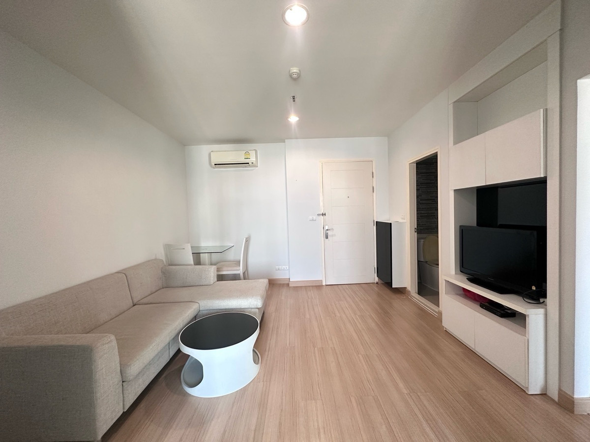 ขายคอนโดลาดพร้าว เซ็นทรัลลาดพร้าว : ขาย 3.3 MB 1 นอนขนาด 40 ตรม ราคาดี สนใจนัดชม 0808144488