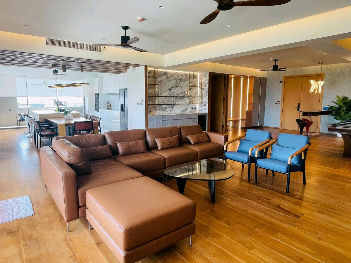 CondoOnnut, Udomsuk : (For Rent&Sale🔥) Feel like Penthouse! 📍Phassana Garden Condo 4b4b+1 maid 345 sq m., Ekkamai area.