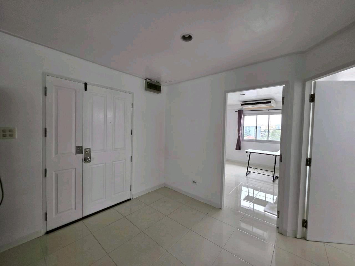 ขายคอนโดคลองเตย กล้วยน้ำไท : ⛳️ขายถูก พร้อมผู้เช่ารับรายได้ต่อเนื่องทันที 🚅 ใกล้ BTS พระโขนง 2 ห้องนอน 58.36 ตร.ม. Low-Rise 
📞0994152664 | 0803696366