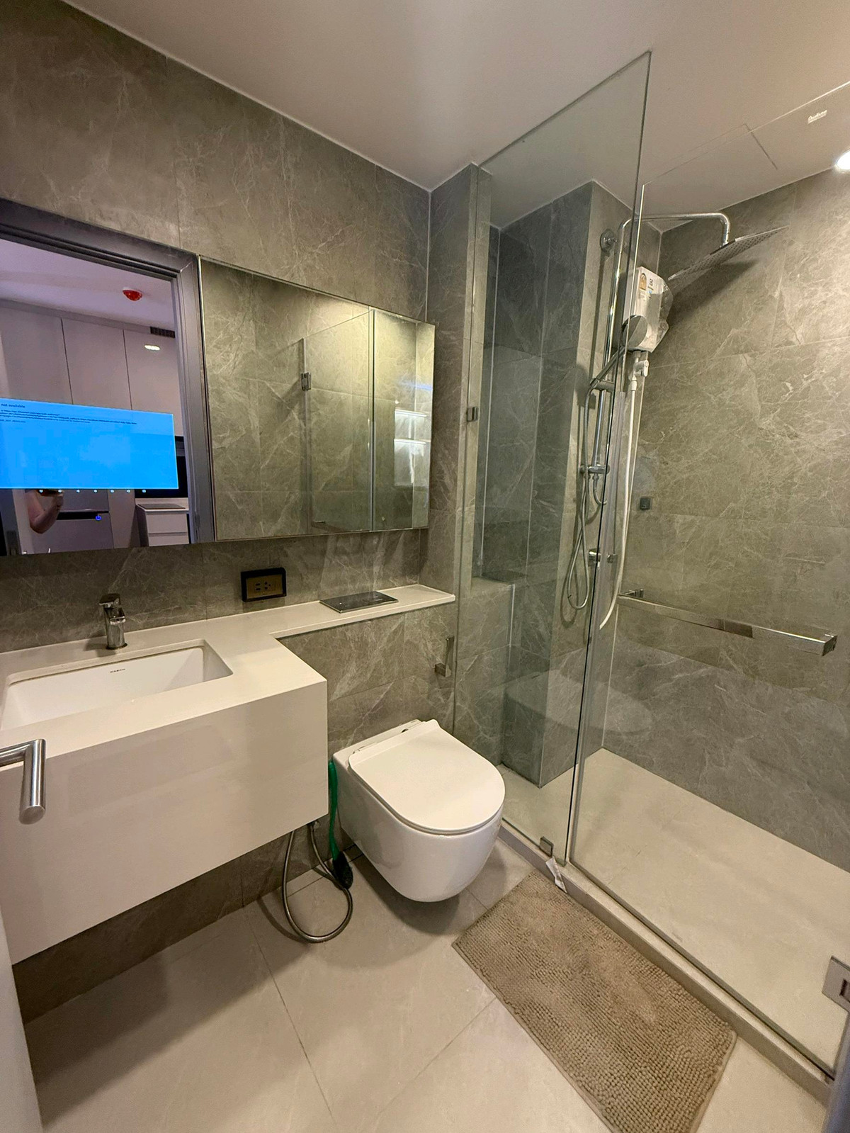 For RentCondoRatchadapisek, Huaikwang, Suttisan : Condo for rent Soho Bangkok Ratchada