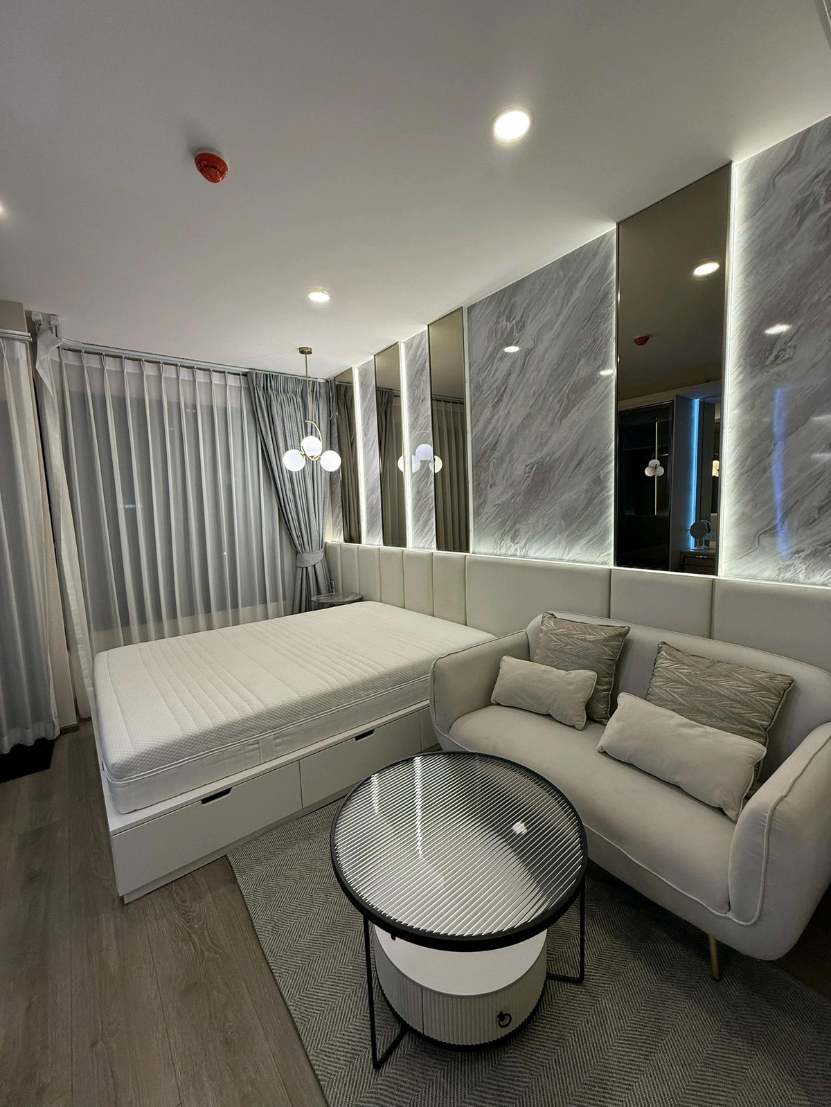 For RentCondoRatchadapisek, Huaikwang, Suttisan : Condo for rent Soho Bangkok Ratchada