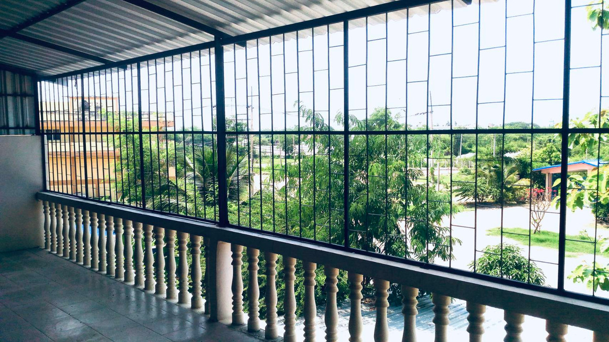 ขายอาคารพาณิชย์สุพรรณบุรี : ขายด่วนอาคารพาณิชย์ 2ห้องเนื้อที่เกือบ240ตารางเมตร  ติดถนนมาลัยแมน ใกล้ปั๊มPTT+EV  ใกล้รพ.อู่ทอง 5นาทีถึงโลตัสอู่ทอง เจ้าของขายเองติดต่อ คุณBen 0839814447 