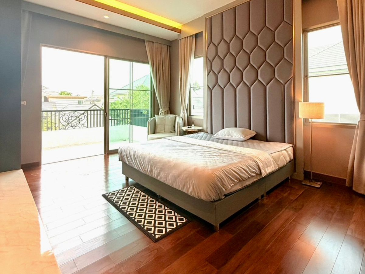 For RentHouseLadkrabang, Suwannaphum Airport : Luxury Detached House for Rent Perfect Masterpiece Sukhumvit 77 Fully Furnished • Ready to Move In • Near Suvarnabhumi Airport