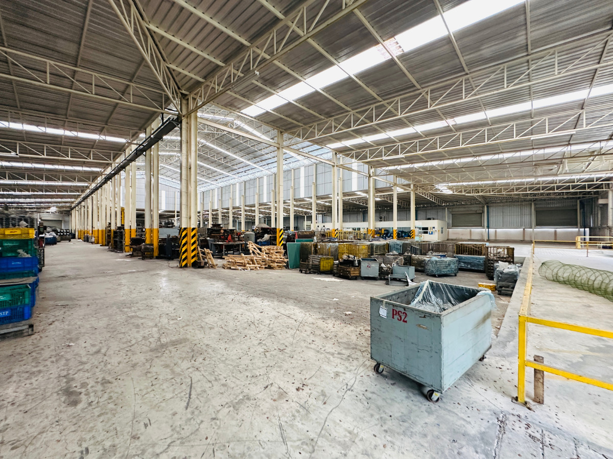 FactoryRathburana, Suksawat : Factory for sale/rent, 8,500 sq m., Phang Muang, area 6 rai, Suksawat 84, good condition, large vehicles easy to get in and out, water and electricity ready.