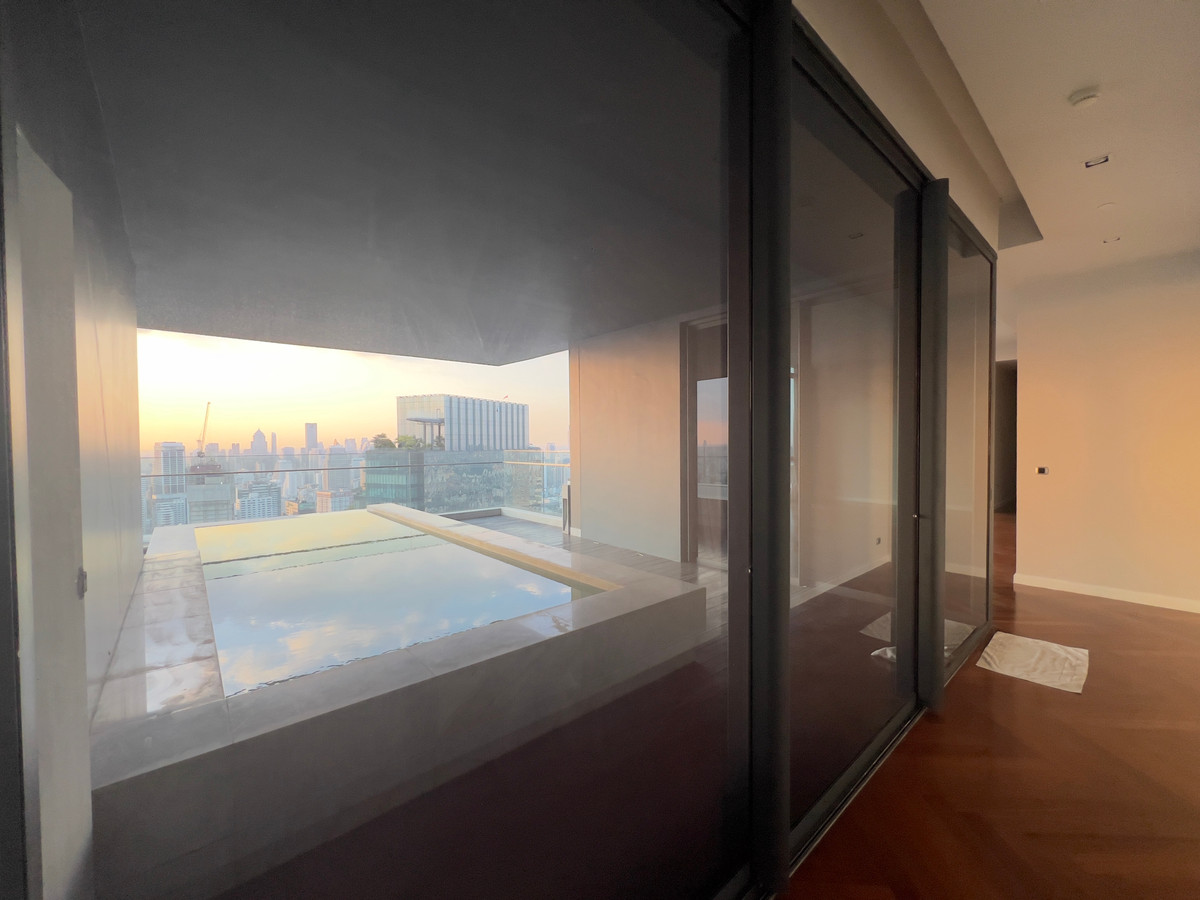 คอนโดสุขุมวิท อโศก ทองหล่อ : 🏆 เพนท์เฮาส์พร้อมสระว่ายน้ำส่วนตัว | มาร์ค สุขุมวิท 39 | 295 ตร.ม. | ชั้น 44 | เพียง 2 ยูนิตต่อชั้น