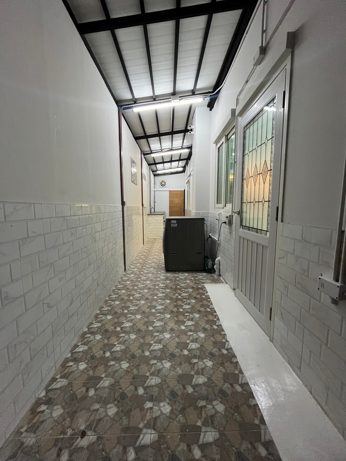 HousePattanakan, Srinakarin : 🏡 Single house for sale With knock-down houses, Golden Village project, On Nut - Phatthanakan, beautiful house, warm atmosphere, fully decorated, ready to move in immediately.