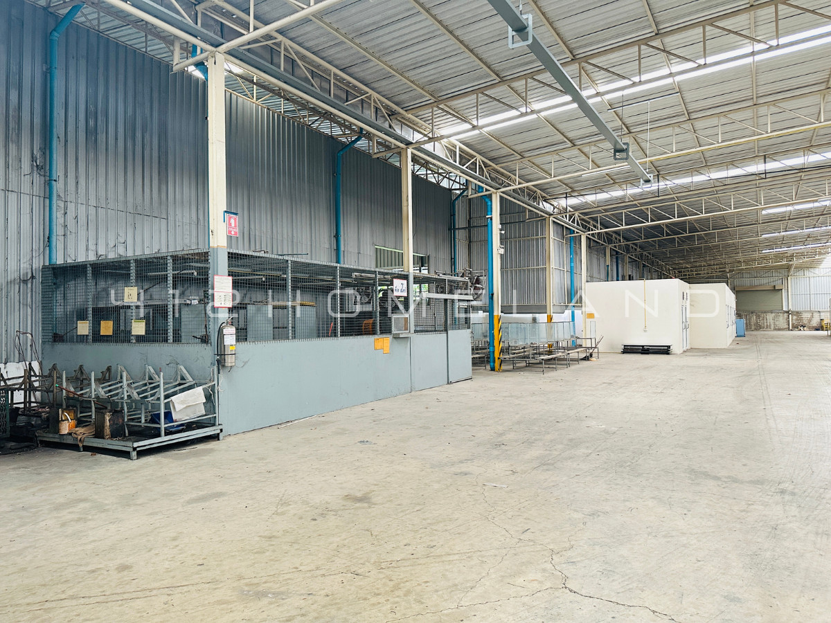 FactoryRathburana, Suksawat : Factory for sale/rent, 8,500 sq m., Phang Muang, area 6 rai, Suksawat 84, good condition, large vehicles easy to get in and out, water and electricity ready.