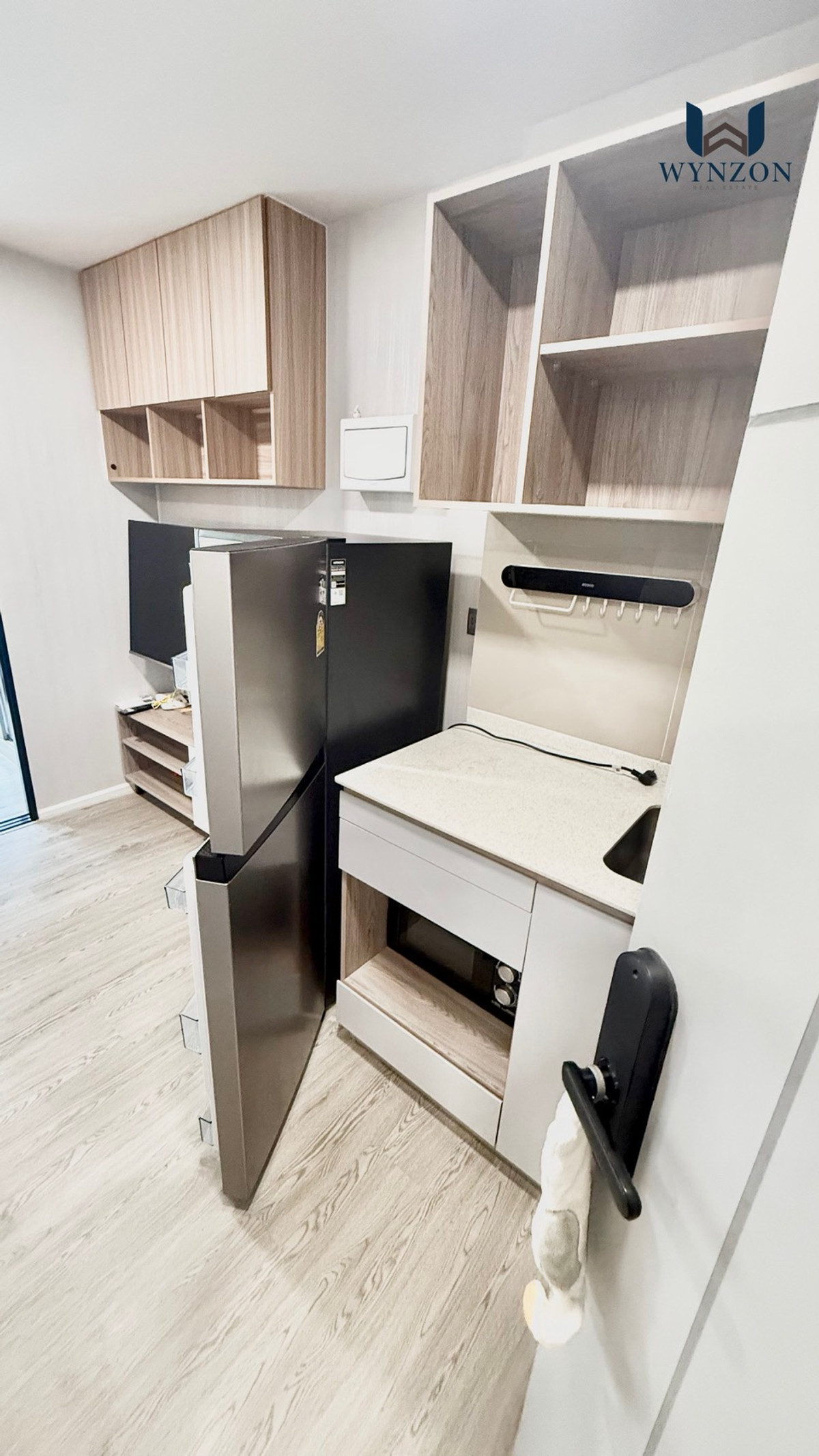 For SaleCondoPathum Thani,Rangsit, Thammasat : Urgent, room available, ready to move in !!!!!!!!  Condo next to Bangkok University has a free shuttle bus to Mingle Mall.