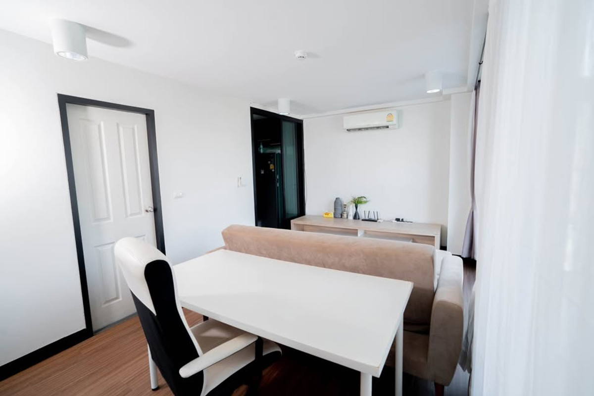 CondoRatchadapisek, Huaikwang, Suttisan : For rent: Chateau In Town Ratchada 20-2 (50 sq m.), 2 bedrooms, 1 bathroom, fully furnished, ready to move in.