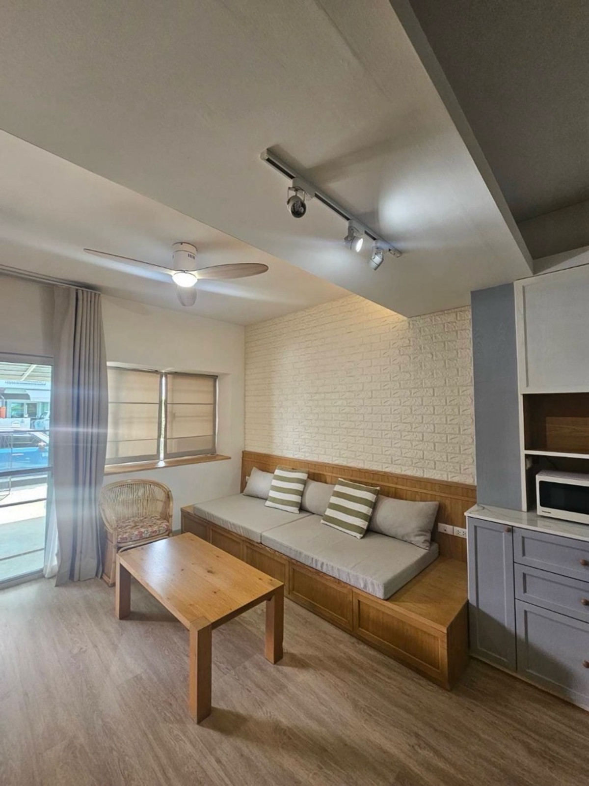 For RentTownhomeBangna, Bearing, Lasalle : 💥ForRent💥Indy Bangna-Ramkhamhang 2 🏡 Near Mega Bangna  ‼️Fully Furnished ‼️ Corner House ✨Ready to move in 🌟