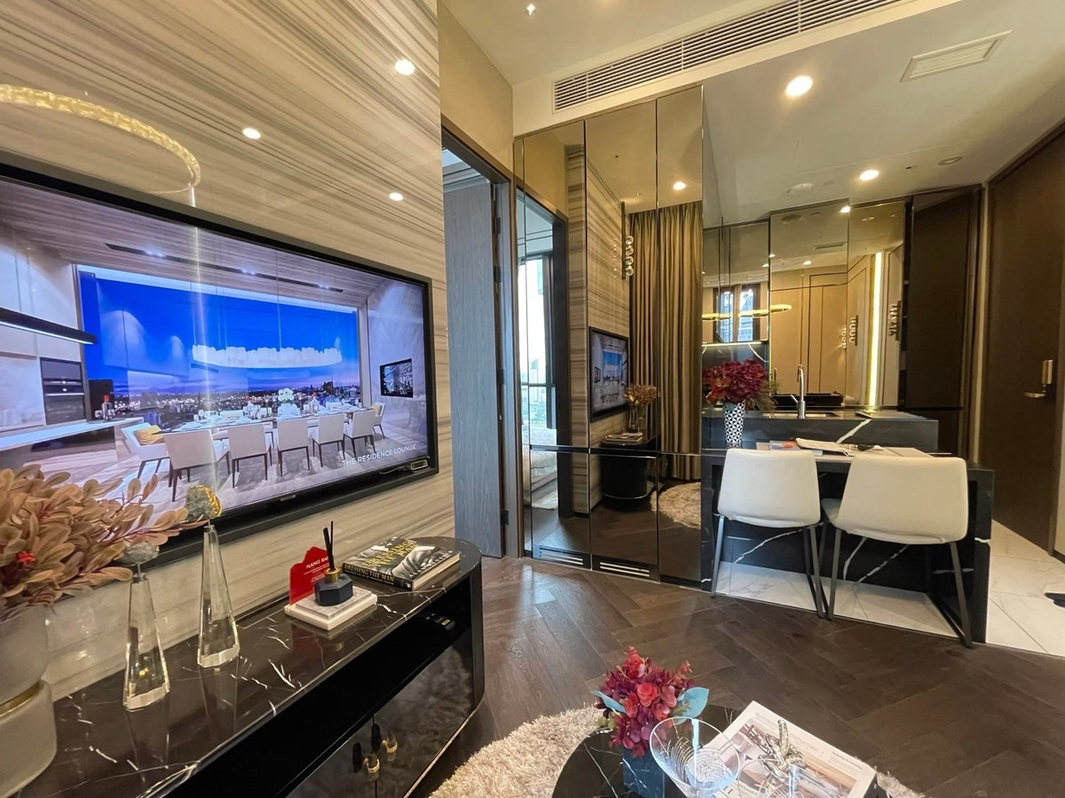 ให้เช่าคอนโดสุขุมวิท อโศก ทองหล่อ : ✨ For Rent | The Esse Sukhumvit 36 ชีวิตระดับ Ultra Luxury ใจกลางทองหล่อ ที่ไม่ใช่แค่ “คอนโด” แต่คือรสนิยม 🌿 RB1543