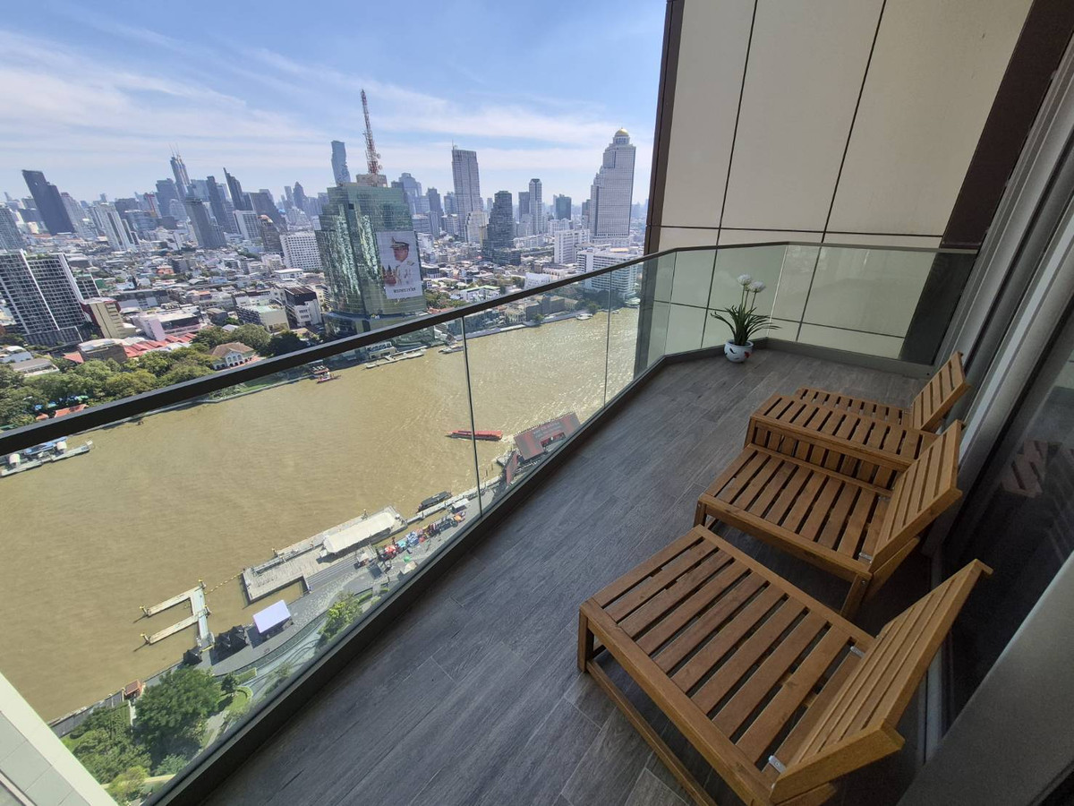 For SaleCondoWongwianyai, Charoennakor : Ultra-Luxury, best value in the Magnolias Waterfront Residences project | 2 Bedrooms 2 Bathrooms | 102.5 SQ.M.