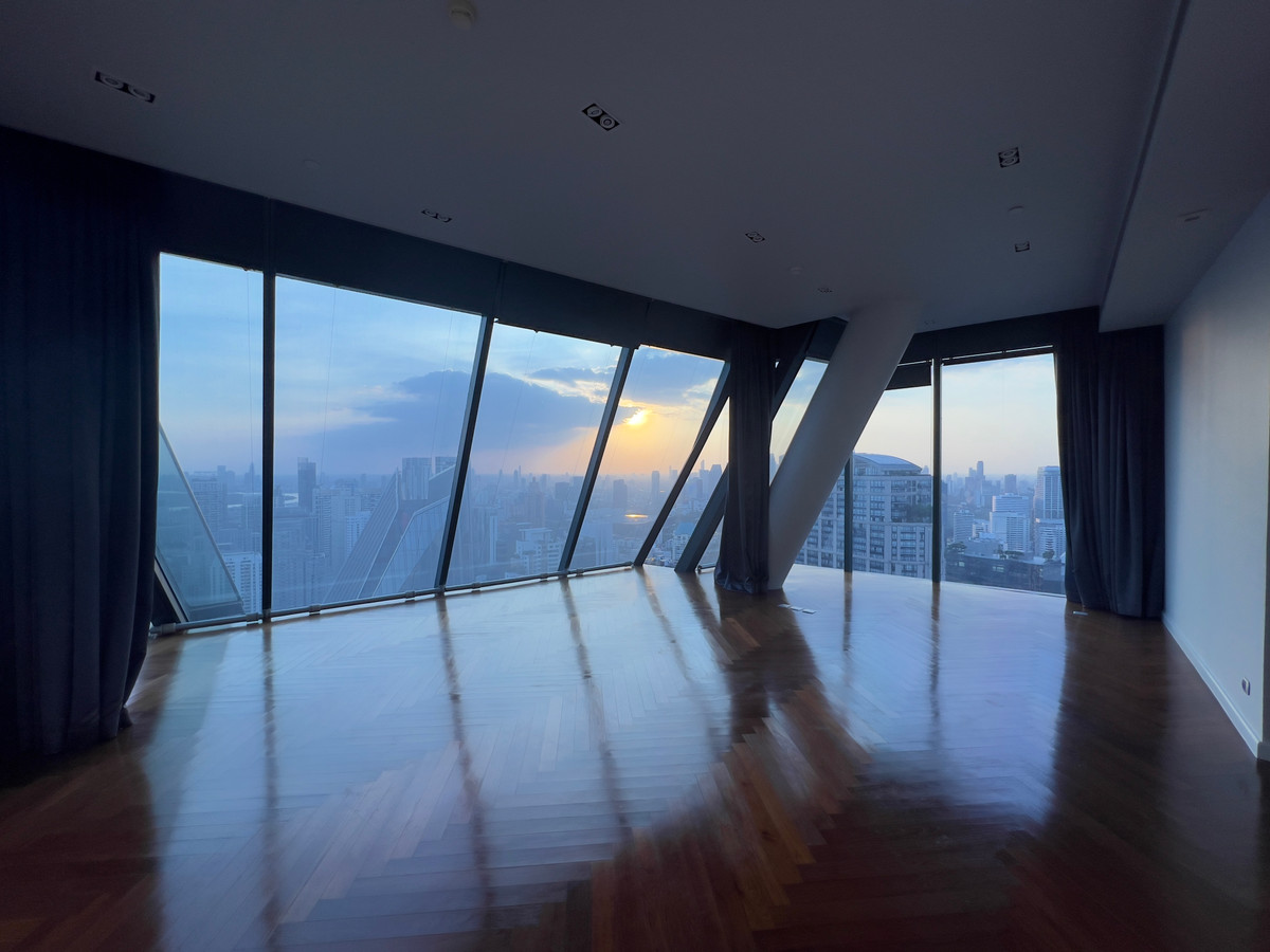 CondoSukhumvit, Asoke, Thonglor : 🏆 PENTHOUSE WITH PRIVATE POOL | MARQUE SUKHUMVIT 39 | 295 sqm | 44th Floor | Only 2 Units Per Floor