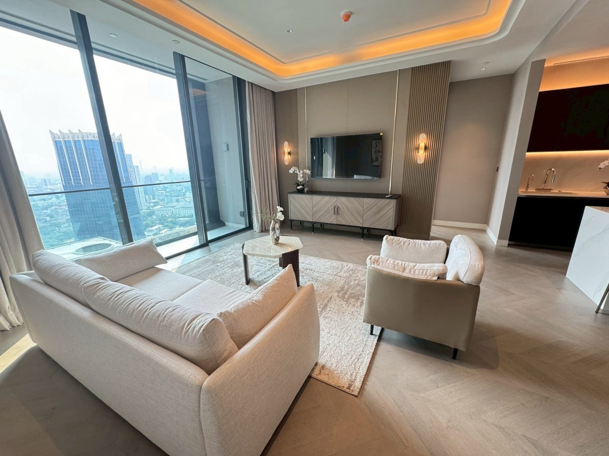 CondoWitthayu, Chidlom, Langsuan, Ploenchit : Luxury Living on Wireless Road — A Highly Sought-After Address, enjoy unblocked city views with spacious, elegant living.