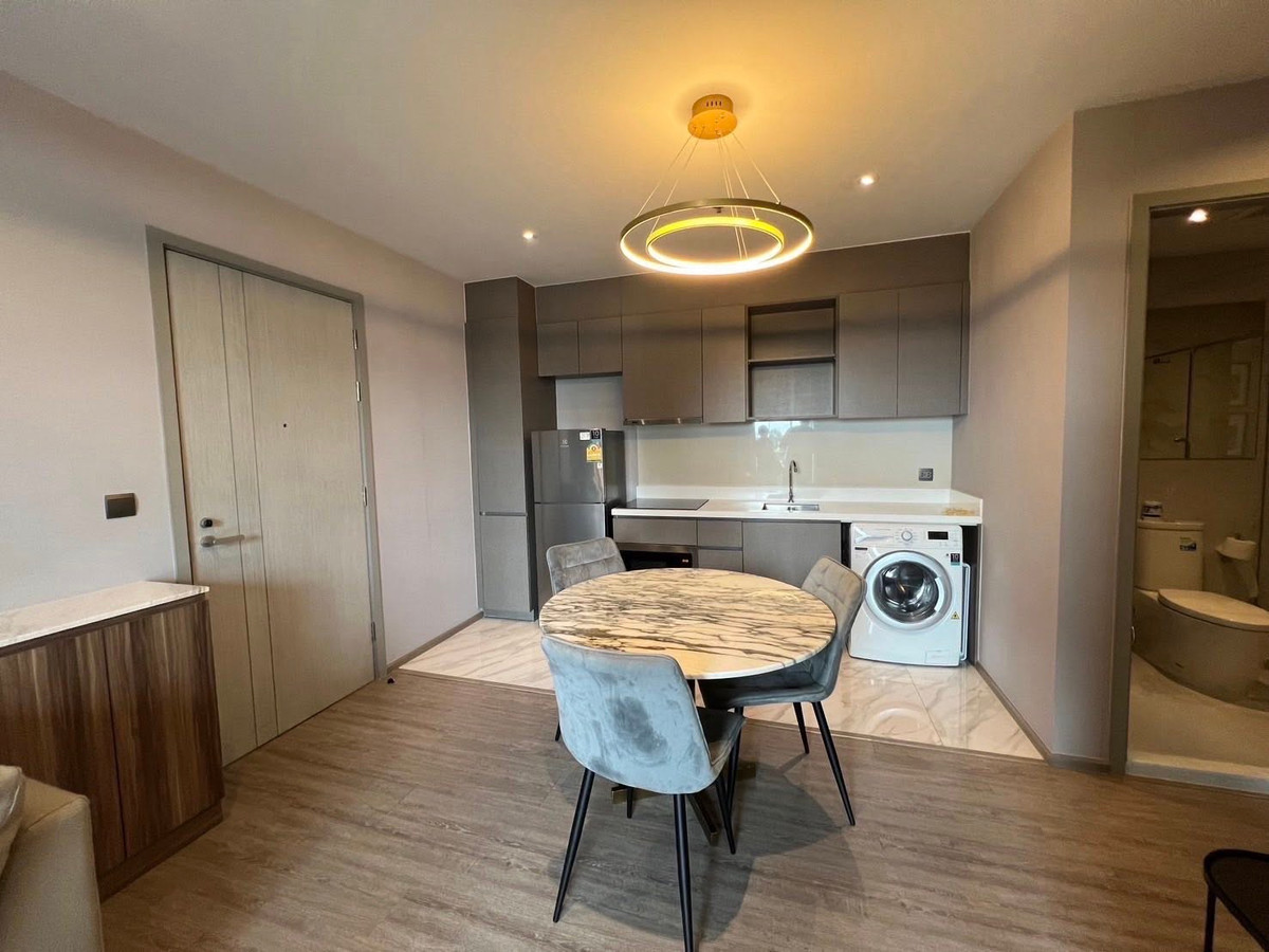 ขายคอนโดสุขุมวิท อโศก ทองหล่อ : Rhythm Ekkamai Condo for rent 70sqm 2beds 2baths 12.99MB