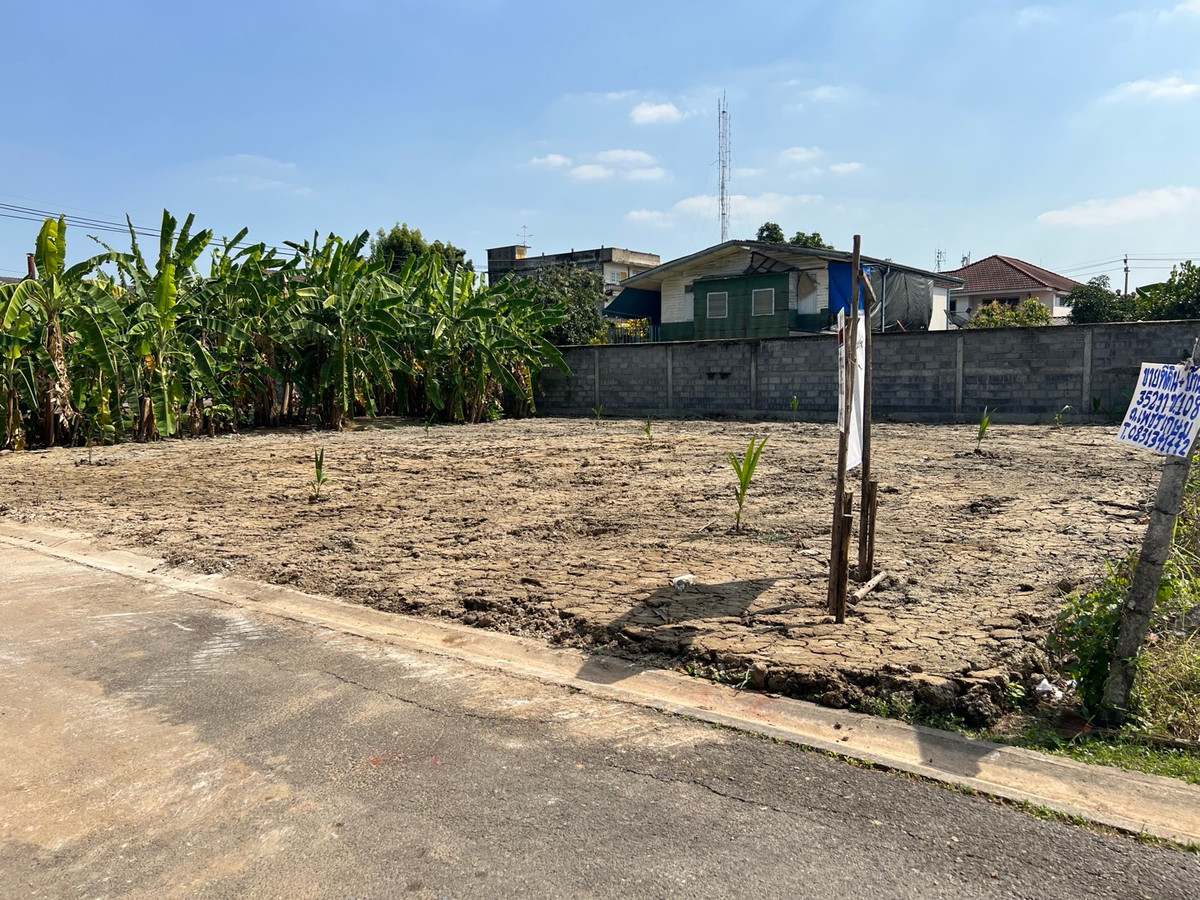 For RentLandBang kae, Phetkasem : Land for rent 107 sq m., square shape. Width 20 meters Soi Phetkasem 108, Intersection 3 เหมาะทำเนอรส์ซิ่งโฮม clinic, store, storage