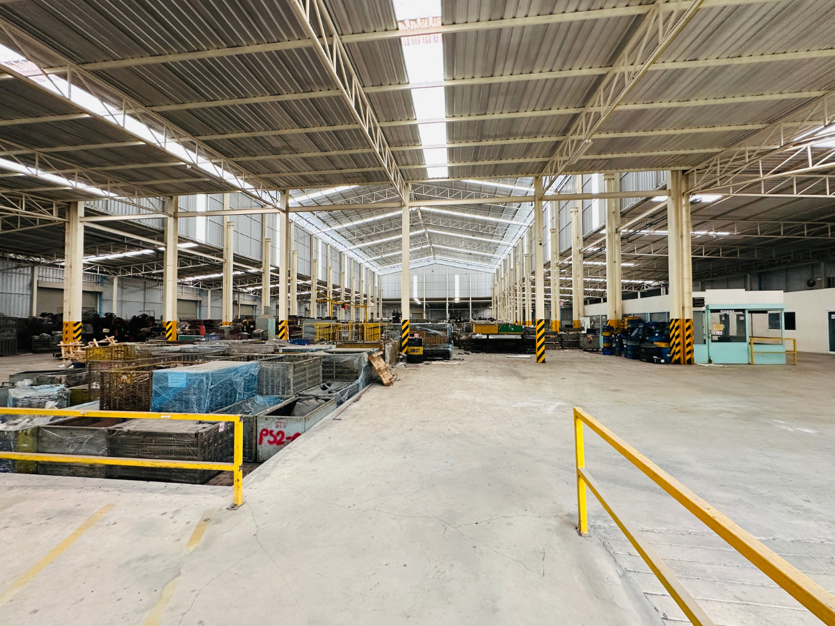 FactoryRathburana, Suksawat : Factory for sale/rent, 8,500 sq m., Phang Muang, area 6 rai, Suksawat 84, good condition, large vehicles easy to get in and out, water and electricity ready.