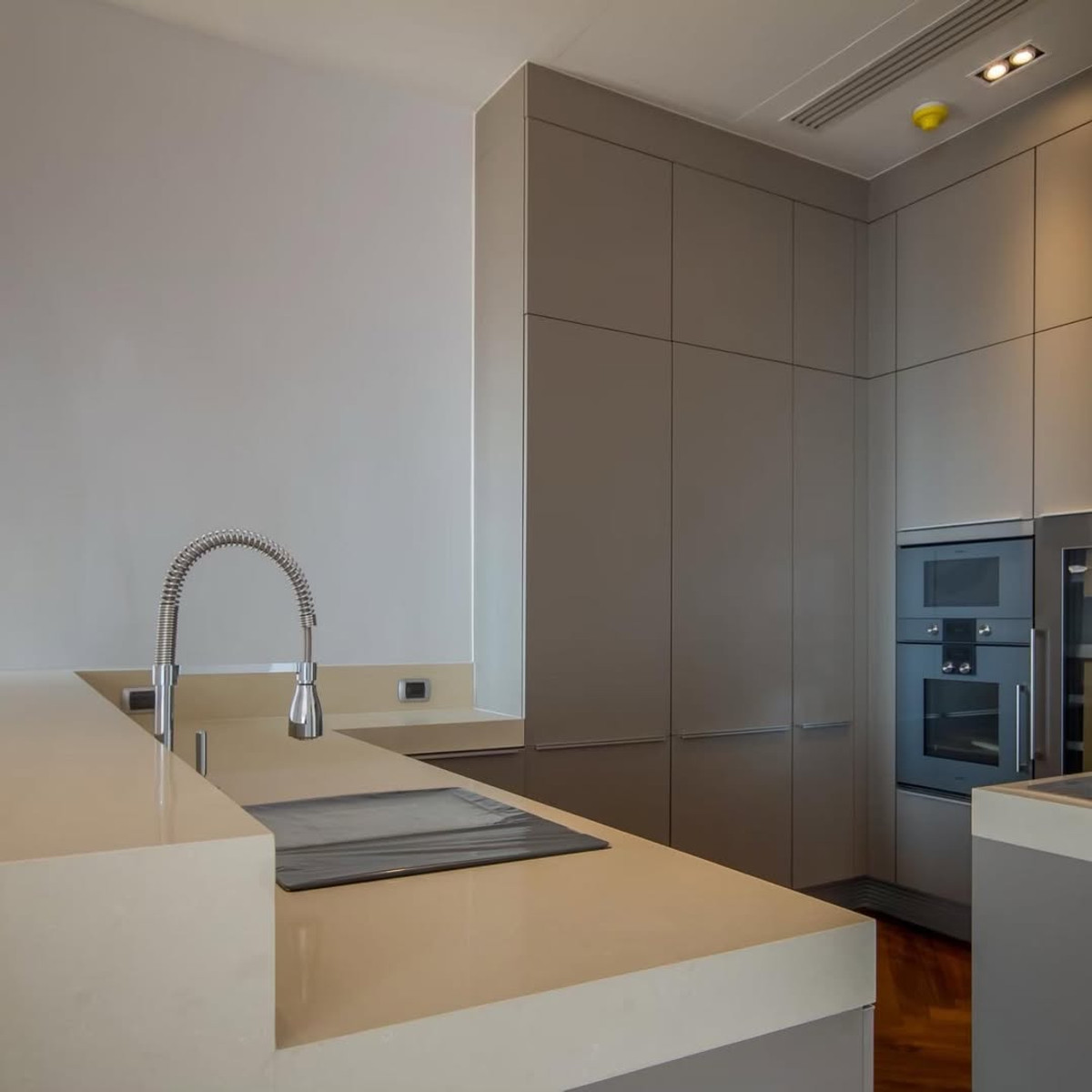 CondoSukhumvit, Asoke, Thonglor : 🏆 PENTHOUSE WITH PRIVATE POOL | MARQUE SUKHUMVIT 39 | 295 sqm | 44th Floor | Only 2 Units Per Floor