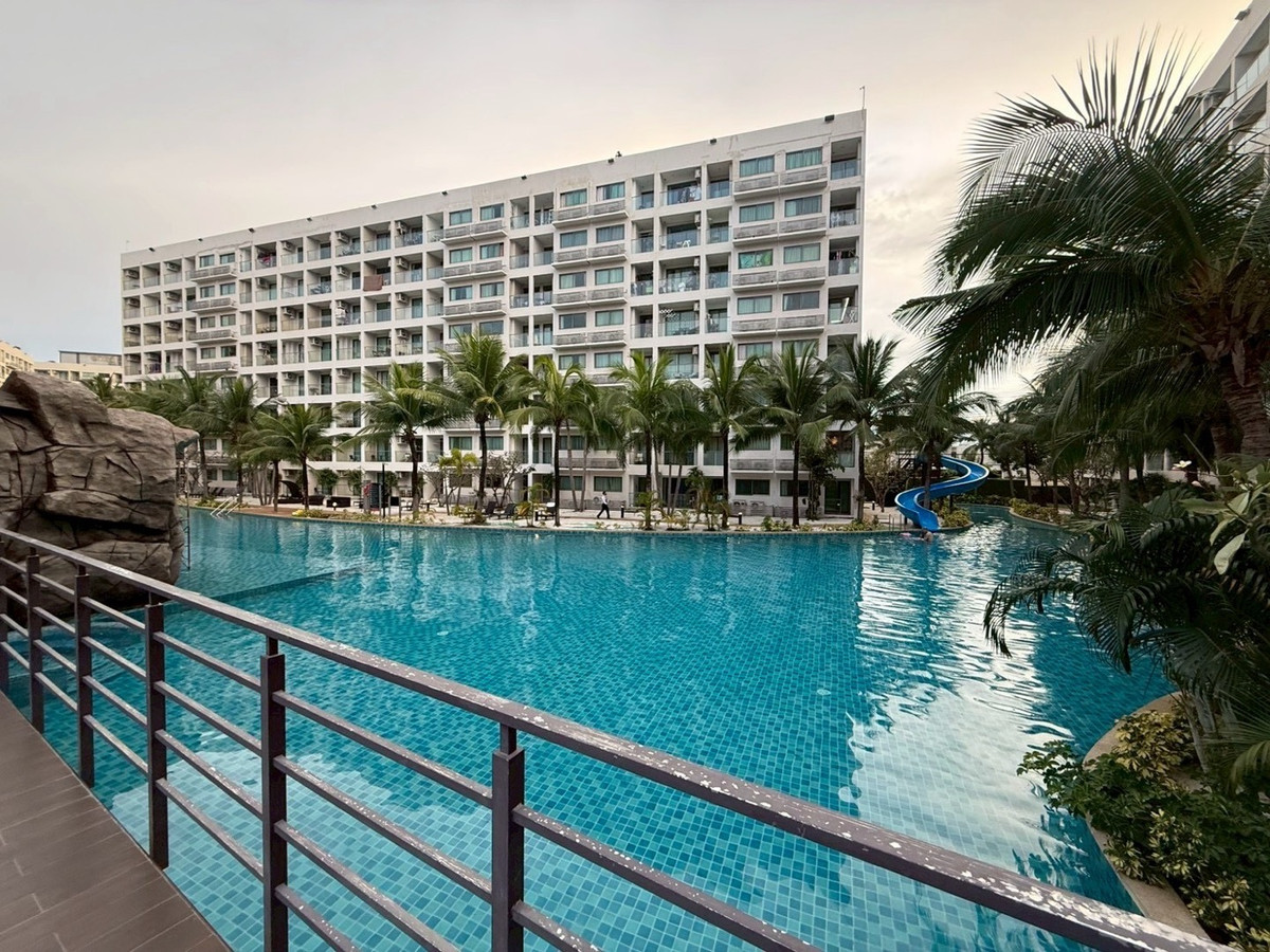 ให้เช่าคอนโดพัทยา บางแสน ชลบุรี สัตหีบ : ให้เช่าคอนโด ลากูน่า บีช 3 มัลดีฟส์ จอมเทียน พัทยา ชั้น1 ติดกับสระว่ายน้ำ Studio Room Pool Access 