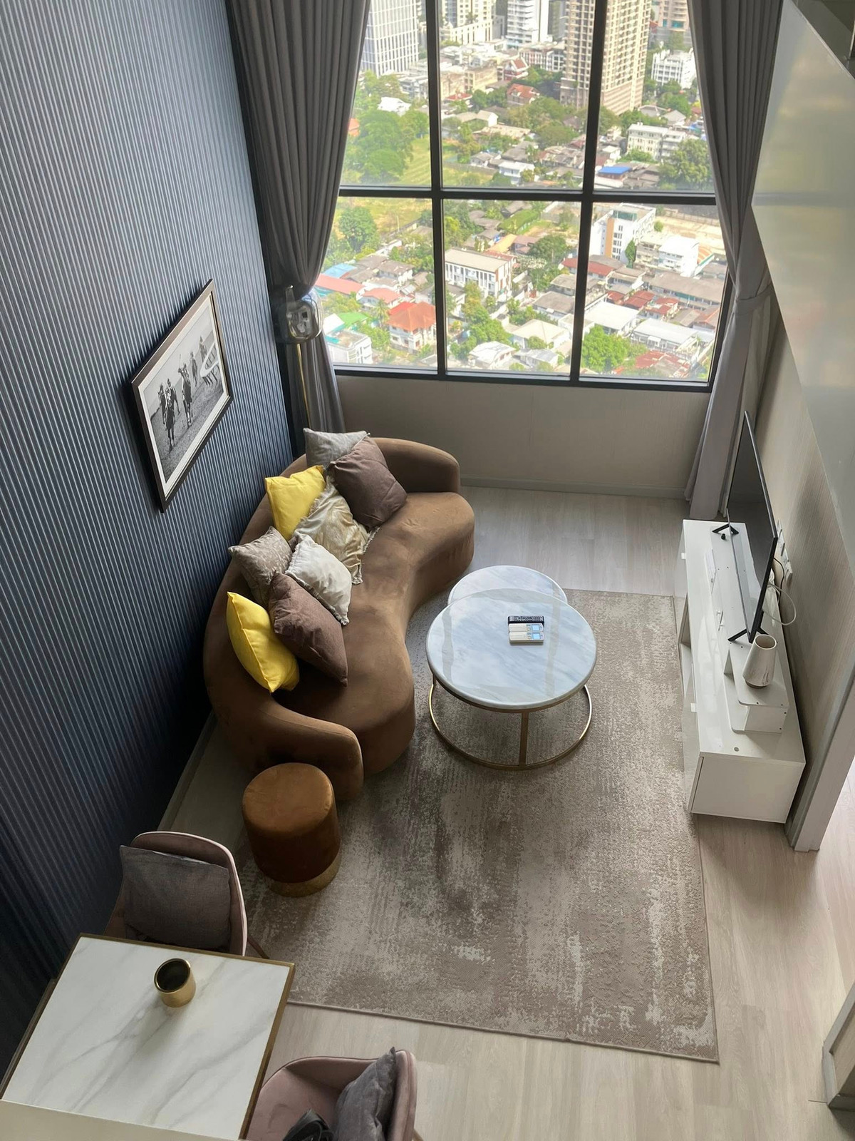 For RentCondoSathorn, Narathiwat : ⭐️ Knightsbridge Prime Sathorn ⭐️ Duplex 1 bedroom, 1 bathroom, very beautiful room, well decorated. Fully furnished