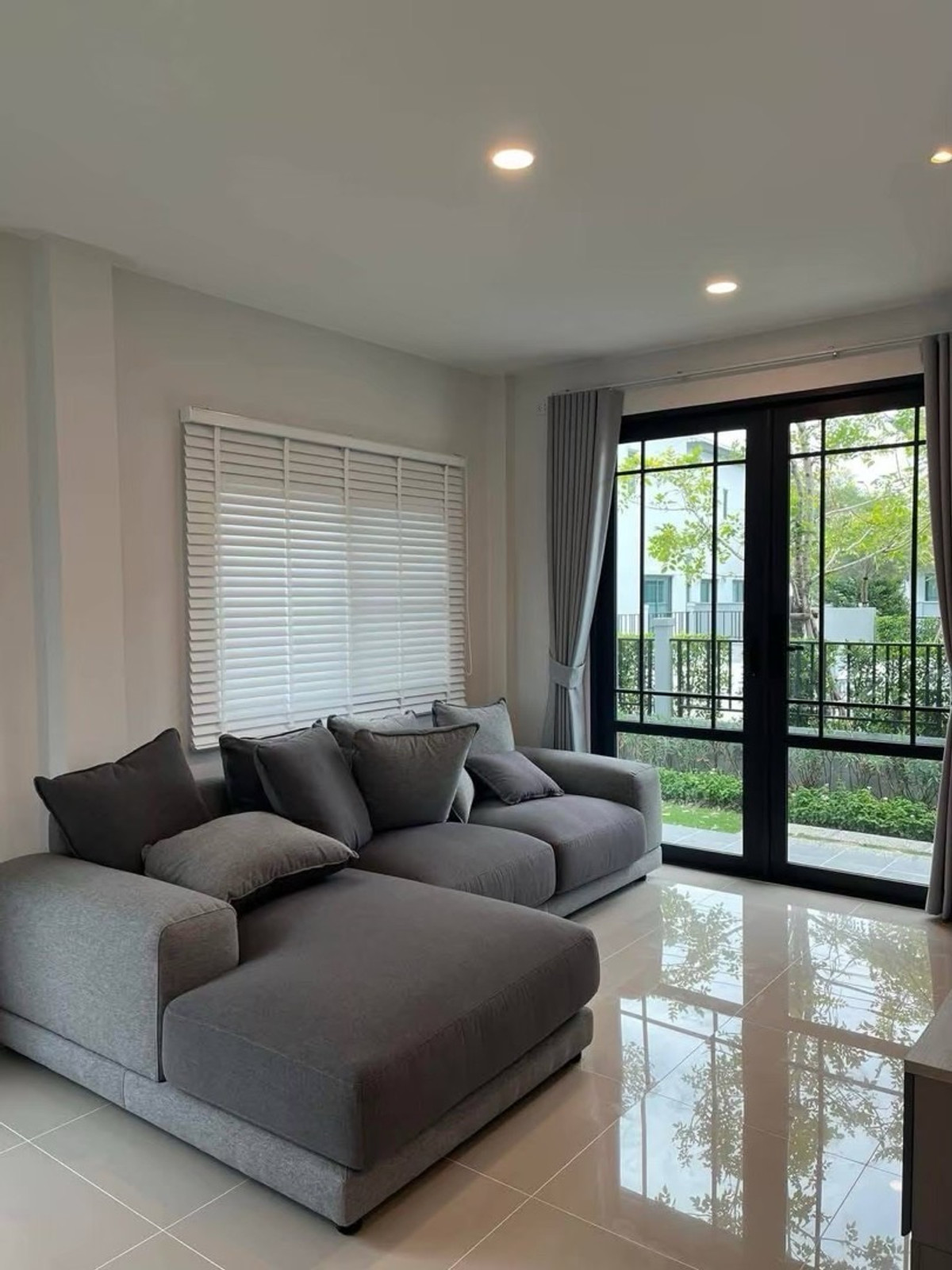 ให้เช่าบ้านสมุทรปราการ สำโรง : 💥ForRent💥3Bed •  Grande Pleno Sukhumvit–Bangna 🏡 Near Mega Bangna 🐶🐱 Pet Friendly* Ready to move in ‼️  Fully Furnished ✨