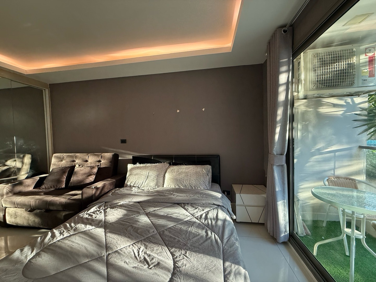 ให้เช่าคอนโดพัทยา บางแสน ชลบุรี สัตหีบ : ให้เช่าคอนโด ลากูน่า บีช 3 มัลดีฟส์ จอมเทียน พัทยา ชั้น1 ติดกับสระว่ายน้ำ Studio Room Pool Access 