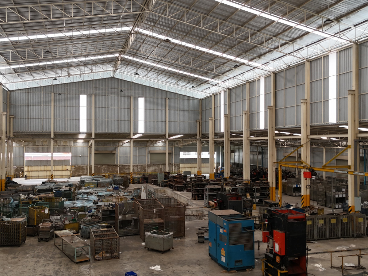 FactoryRathburana, Suksawat : Factory for sale/rent, 8,500 sq m., Phang Muang, area 6 rai, Suksawat 84, good condition, large vehicles easy to get in and out, water and electricity ready.