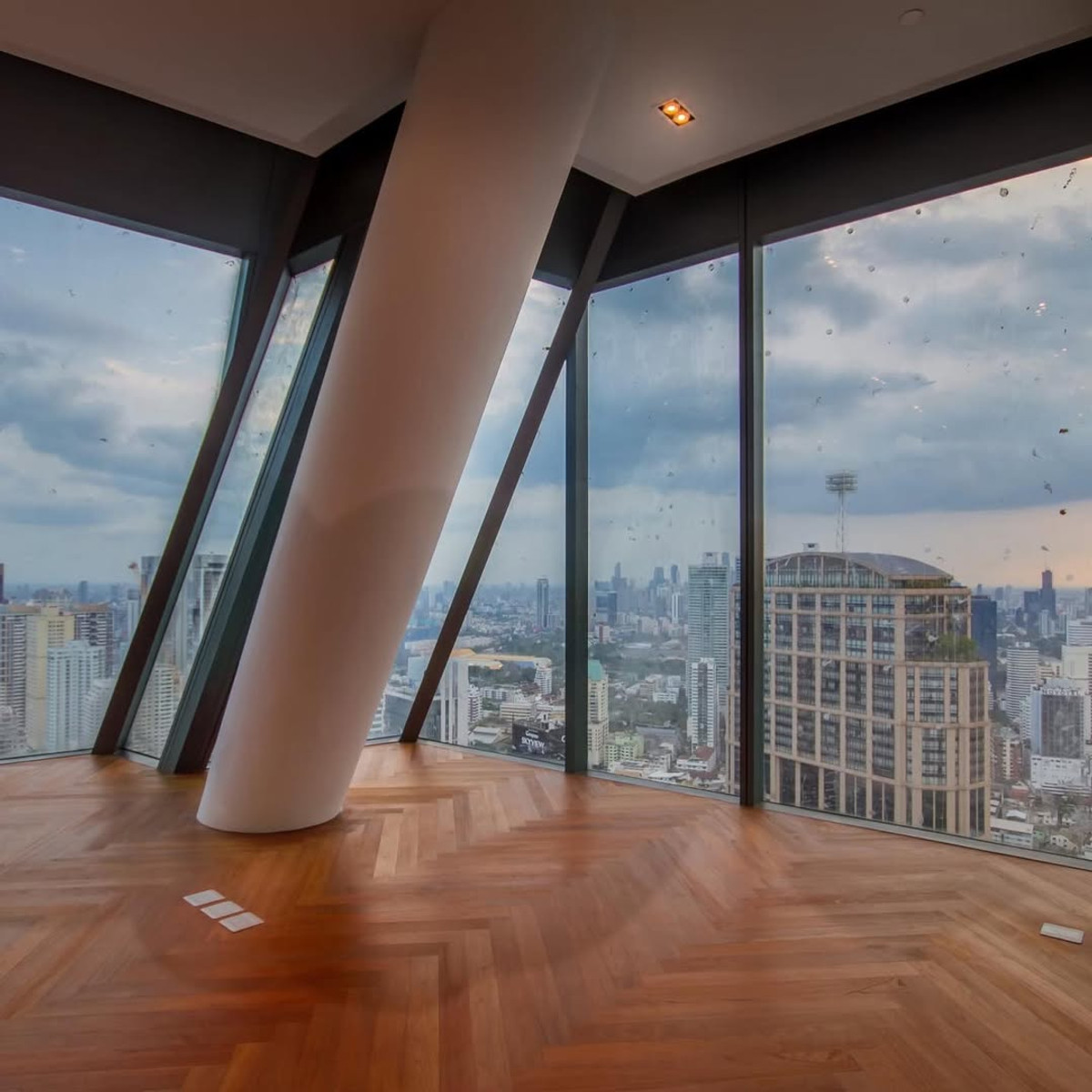 CondoSukhumvit, Asoke, Thonglor : 🏆 PENTHOUSE WITH PRIVATE POOL | MARQUE SUKHUMVIT 39 | 295 sqm | 44th Floor | Only 2 Units Per Floor