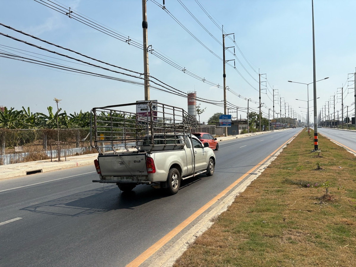 ให้เช่าที่ดินปทุมธานี รังสิต ธรรมศาสตร์ : ให้เช่าที่ดินทำเลทองติดถนน 4 เลน ปท 3004 (ลำลูกกา-รังสิต นครนายก) เป็นถนนหลักไปอยุธยา สระบุรี ภาคเหนือ ภาคอีสาน