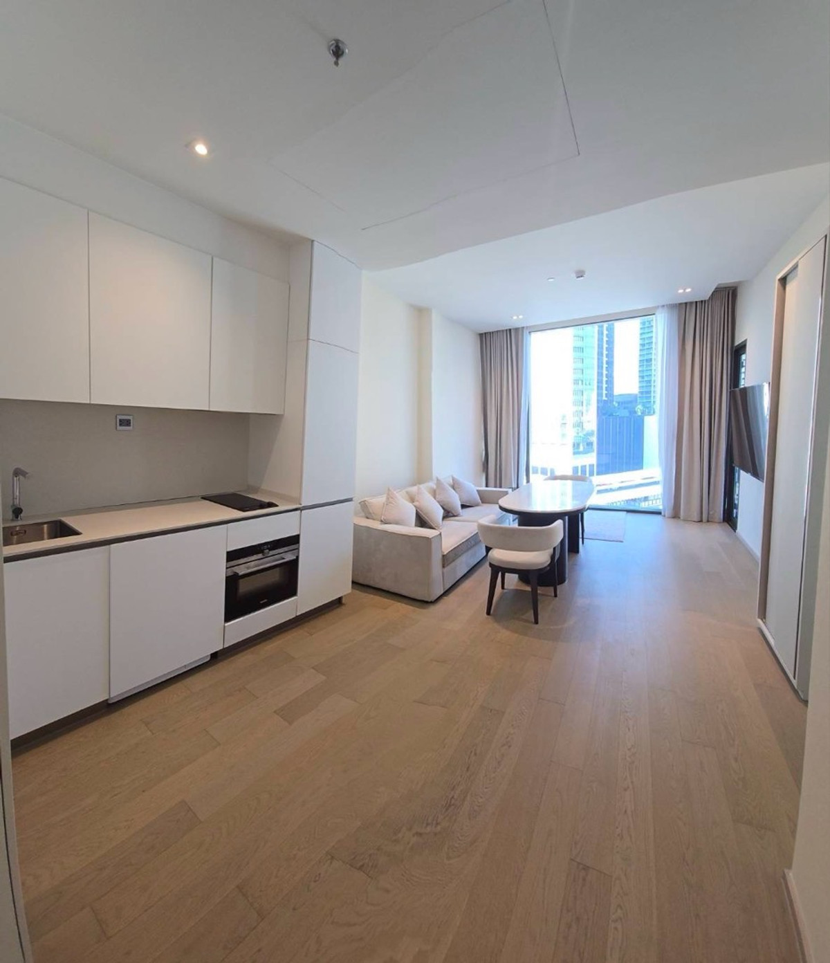 For RentCondoSukhumvit, Asoke, Thonglor : Rental : The strand Thonglor , 1 Bed 1 Bath , 55.71 S.qm , 11th Floor