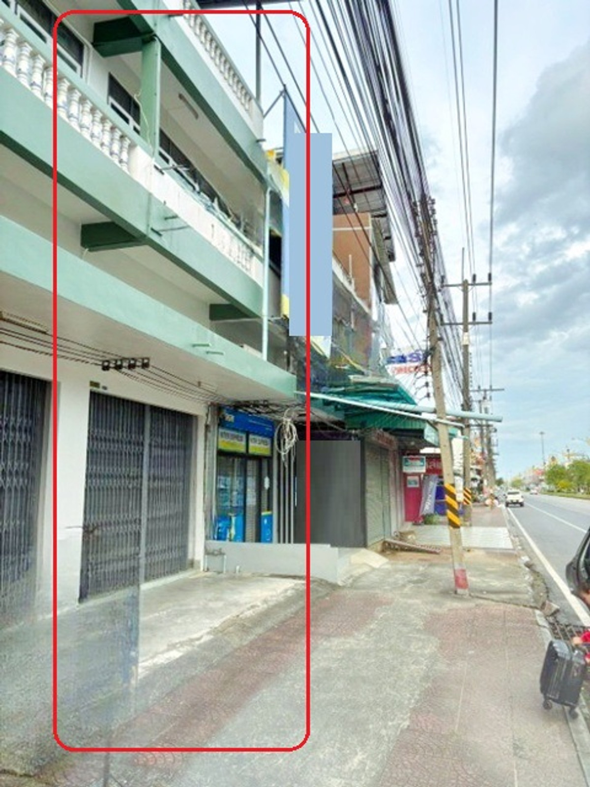 ให้เช่าอาคารพาณิชย์นครศรีธรรมราช : ให้เช่าาคารพาณิชย์ 3.5 ชั้น วงเวียนน้ำพุ 2.4 กม. ศาลหลักเมืองนครศรีธรรมราช 2.3 กม. ตลาดสดหัวอิฐ 1.6 กม.