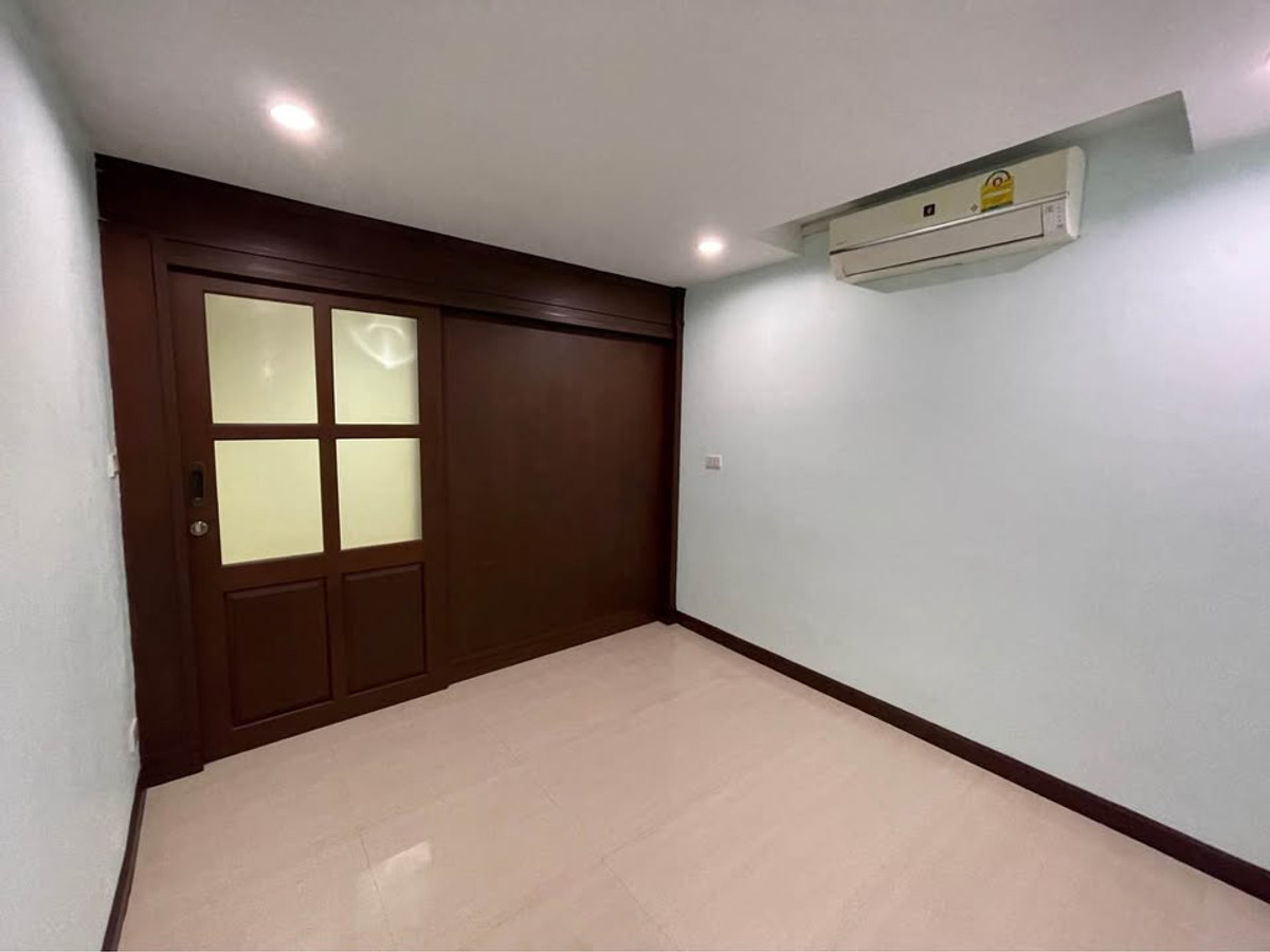 For SaleCondoThaphra, Talat Phlu, Wutthakat : Condo for sale P & S Place (P&S Place) 📍 5th floor