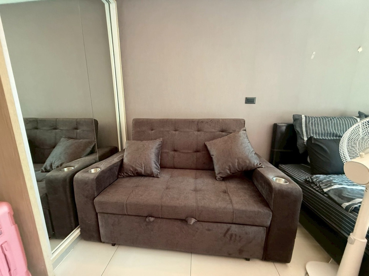 ให้เช่าคอนโดพัทยา บางแสน ชลบุรี สัตหีบ : ให้เช่าคอนโด ลากูน่า บีช 3 มัลดีฟส์ จอมเทียน พัทยา ชั้น1 ติดกับสระว่ายน้ำ Studio Room Pool Access 