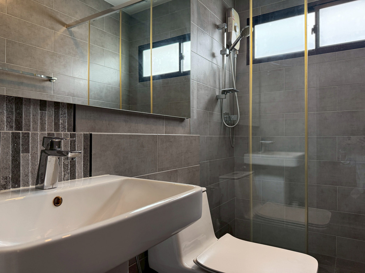 ให้เช่าทาวน์โฮมบางนา แบริ่ง ลาซาล : บ้านให้เช่า วีเว่ บางนา กม.7 พร้อมเฟอร์นิเจอร์ครบ ( SPSEVE1529)