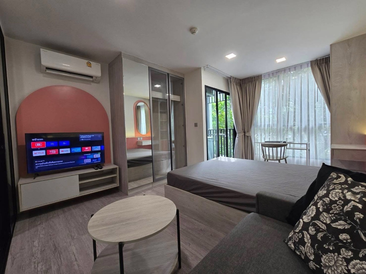 For RentCondoBangna, Bearing, Lasalle : Condo for rent Atmoz Tropicana Bangna (Atmoz Tropicana Bangna) Room size: 24 sq m Floor: 3 Building/building: D Central view🏞️ Price: 10,000 baht Nearby places: Yellow Line MRT