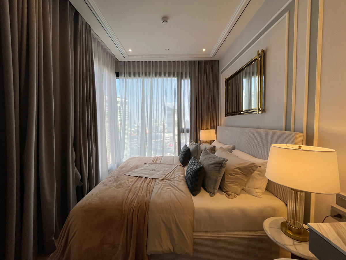 For SaleCondoRama9, Petchburi, RCA : Condo for sale: Ashton Asoke-Rama 9, Combine room, extra large size, 150.78 sq m, in ALPHA building, fully furnished, ready to move in. (Fully-Decorated) and receive full promotions for more than 13 items, the ultimate in luxury in the heart of the New CB