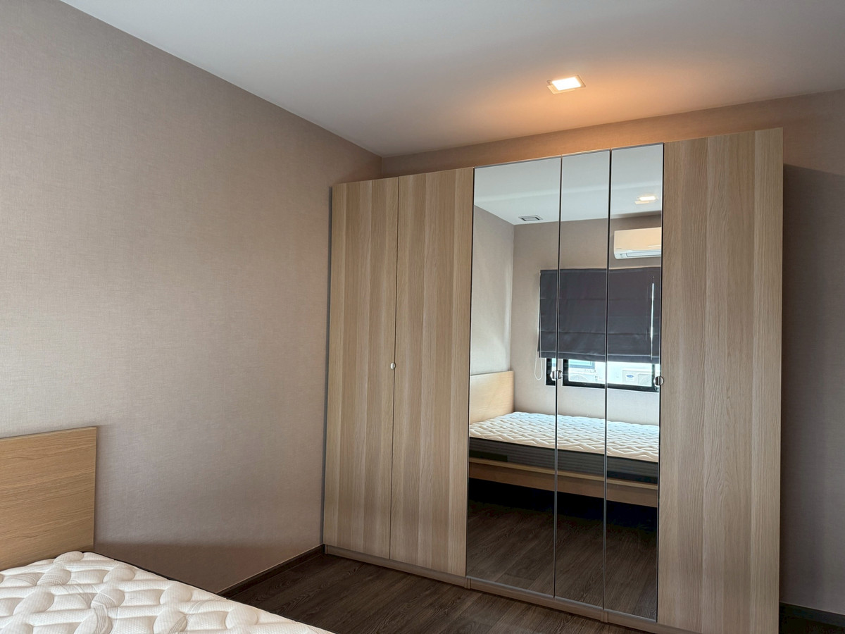 ให้เช่าทาวน์โฮมบางนา แบริ่ง ลาซาล : บ้านให้เช่า วีเว่ บางนา กม.7 พร้อมเฟอร์นิเจอร์ครบ ( SPSEVE1529)