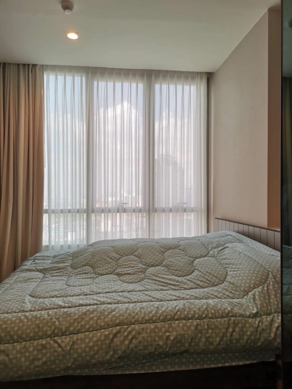 ให้เช่าคอนโดอ่อนนุช อุดมสุข : ให้เช่า เดอะรูม สุขุมวิท69 พร้อมเข้าอยู่ ห้องมุม 1 ห้องนอน 35ตร.ม ติดต่อ 064-932-4645 FOR RENT THE ROOM SUKHUMVIT69 ready to move in 1Bedroom 35sq.m 📲064-932-4645