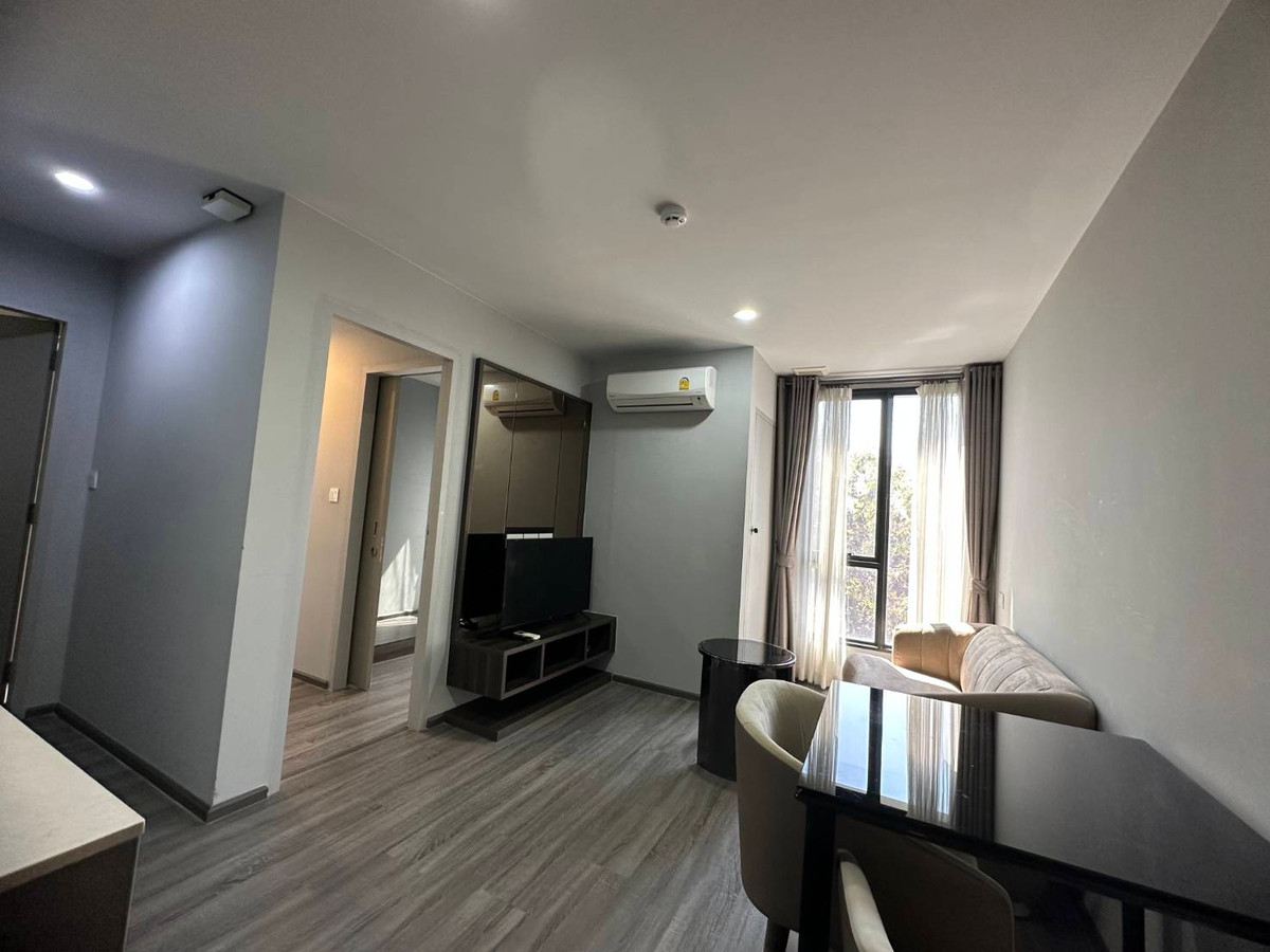 For RentCondoSukhumvit, Asoke, Thonglor : Condo for rent Ideo Mobi Sukhumvit 40, fully furnished condo, ready to move in, near BTS Ekkamai and 2 expressways!!