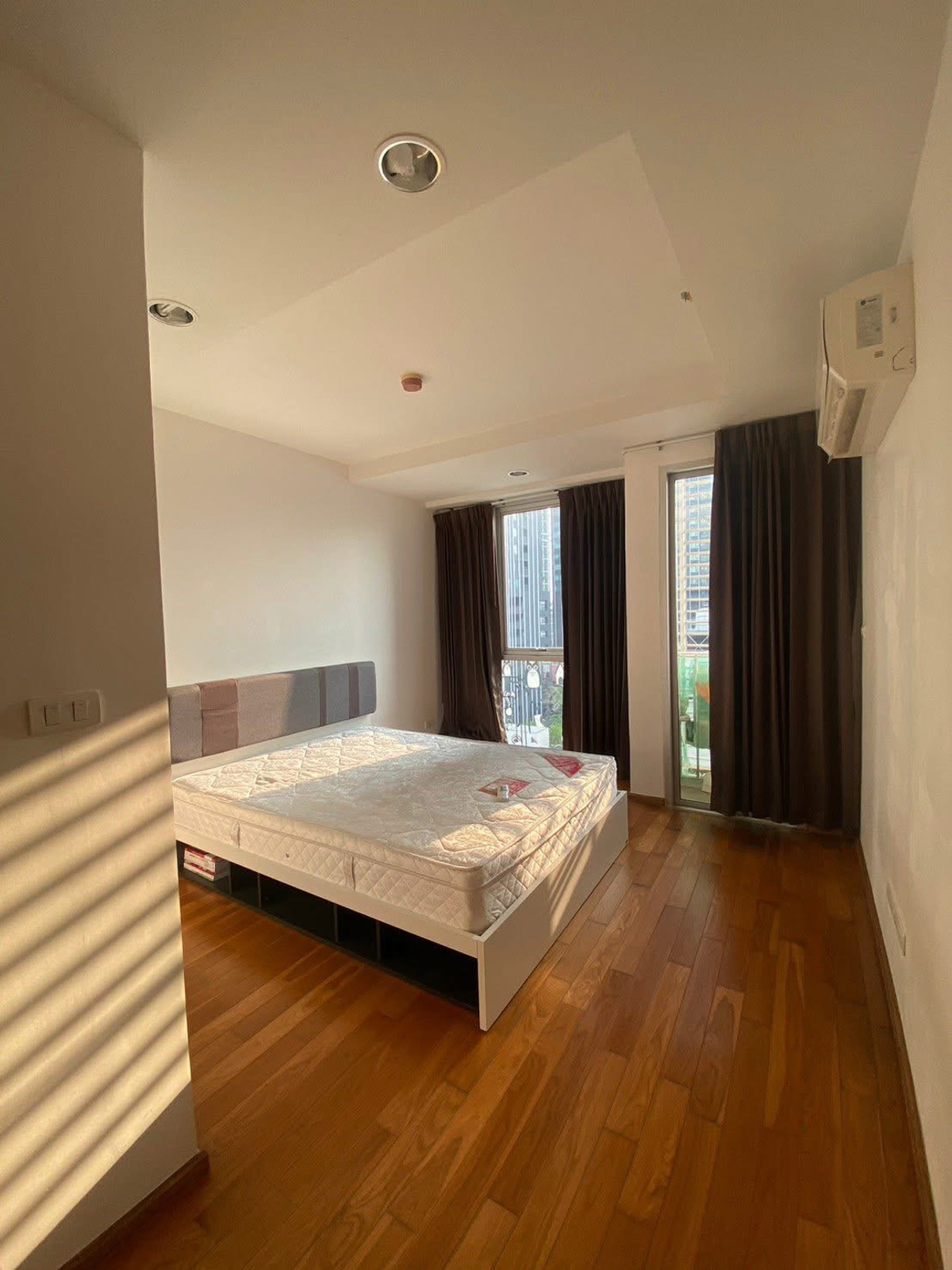 For SaleCondoLadprao, Central Ladprao : ⚡️Cheapest in the building ⚡️The line phahonyothin park 35 Sqm studio⚡️2,290,000 ⚡️If interested, contact Putter 0928895628