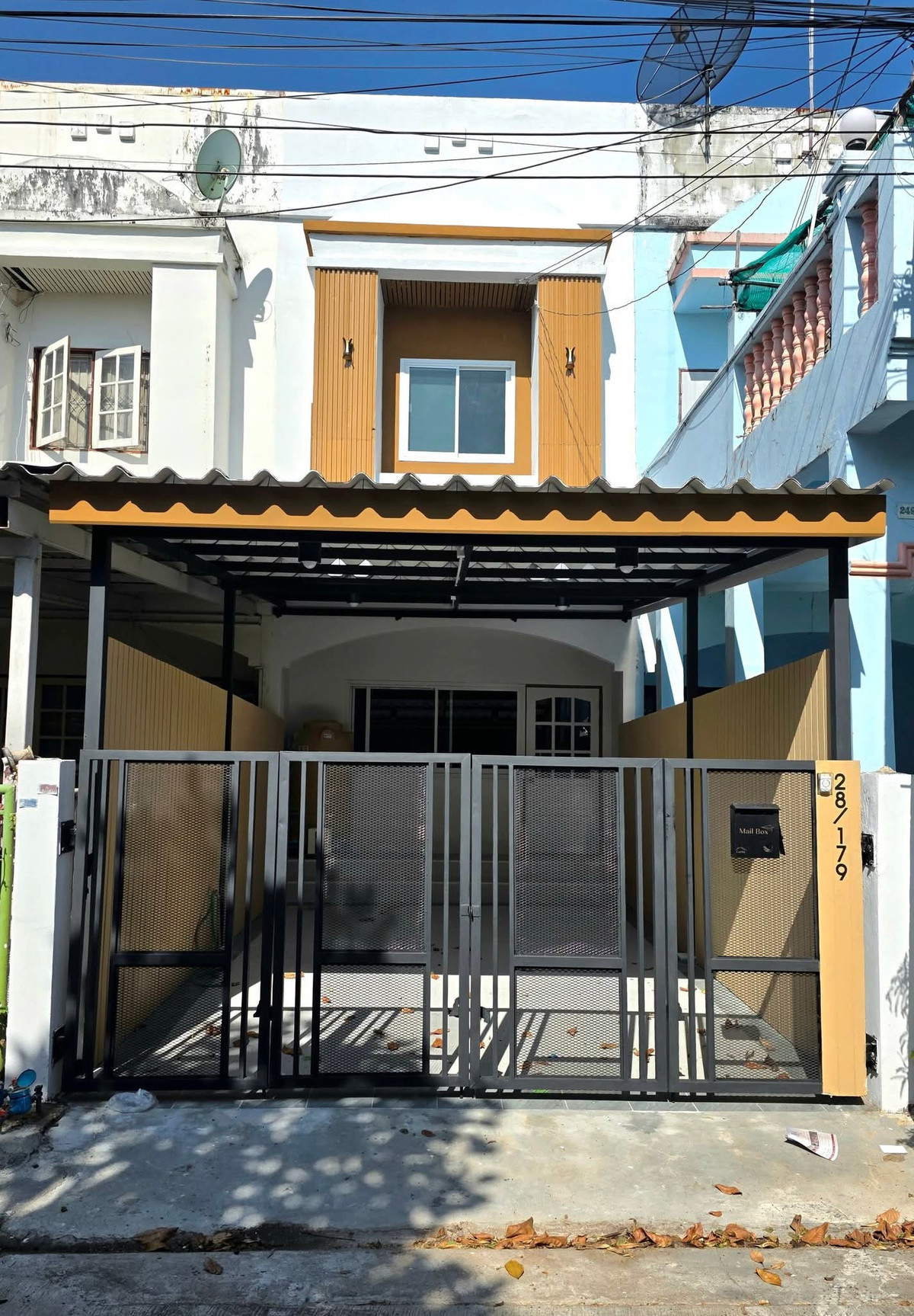 ขายทาวน์โฮมราษฎร์บูรณะ สุขสวัสดิ์ : ทาวน์โฮม 2 ชั้น  ประชาอุทิศ 54 ไม่มีค่าส่วนกลาง