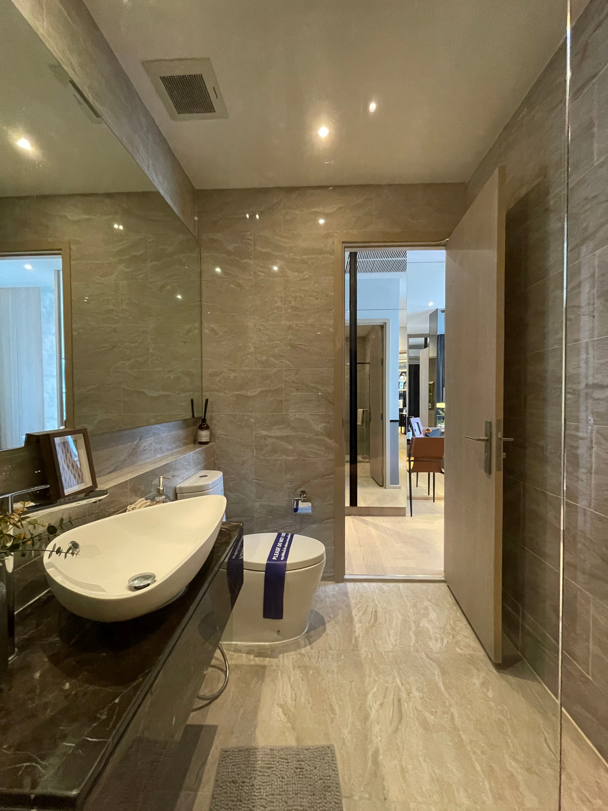 For SaleCondoRama9, Petchburi, RCA : Condo for sale: Ashton Asoke-Rama 9, Combine room, special size, 91.94 sq m, in ALPHA building, fully furnished, ready to move in. (Fully-Decorated) and receive full promotions for more than 13 items, the ultimate in luxury in the heart of the New CBD.