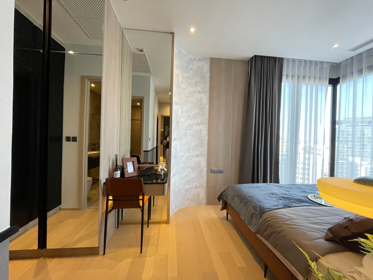 For SaleCondoRama9, Petchburi, RCA : Condo for sale: Ashton Asoke-Rama 9, Combine room, special size, 91.94 sq m, in ALPHA building, fully furnished, ready to move in. (Fully-Decorated) and receive full promotions for more than 13 items, the ultimate in luxury in the heart of the New CBD.