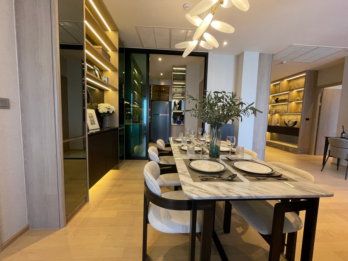 For SaleCondoRama9, Petchburi, RCA : Condo for sale: Ashton Asoke-Rama 9, Combine room, special size, 91.94 sq m, in ALPHA building, fully furnished, ready to move in. (Fully-Decorated) and receive full promotions for more than 13 items, the ultimate in luxury in the heart of the New CBD.