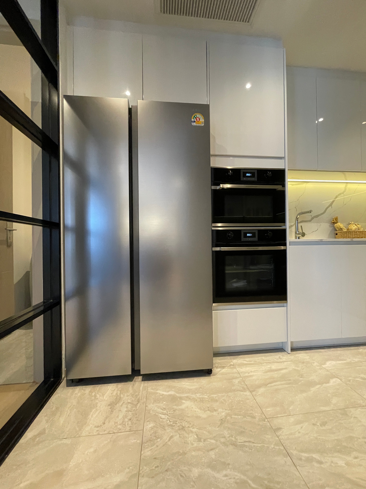 For SaleCondoRama9, Petchburi, RCA : Condo for sale: Ashton Asoke-Rama 9, Combine room, extra large size, 150.78 sq m, in ALPHA building, fully furnished, ready to move in. (Fully-Decorated) and receive full promotions for more than 13 items, the ultimate in luxury in the heart of the New CB