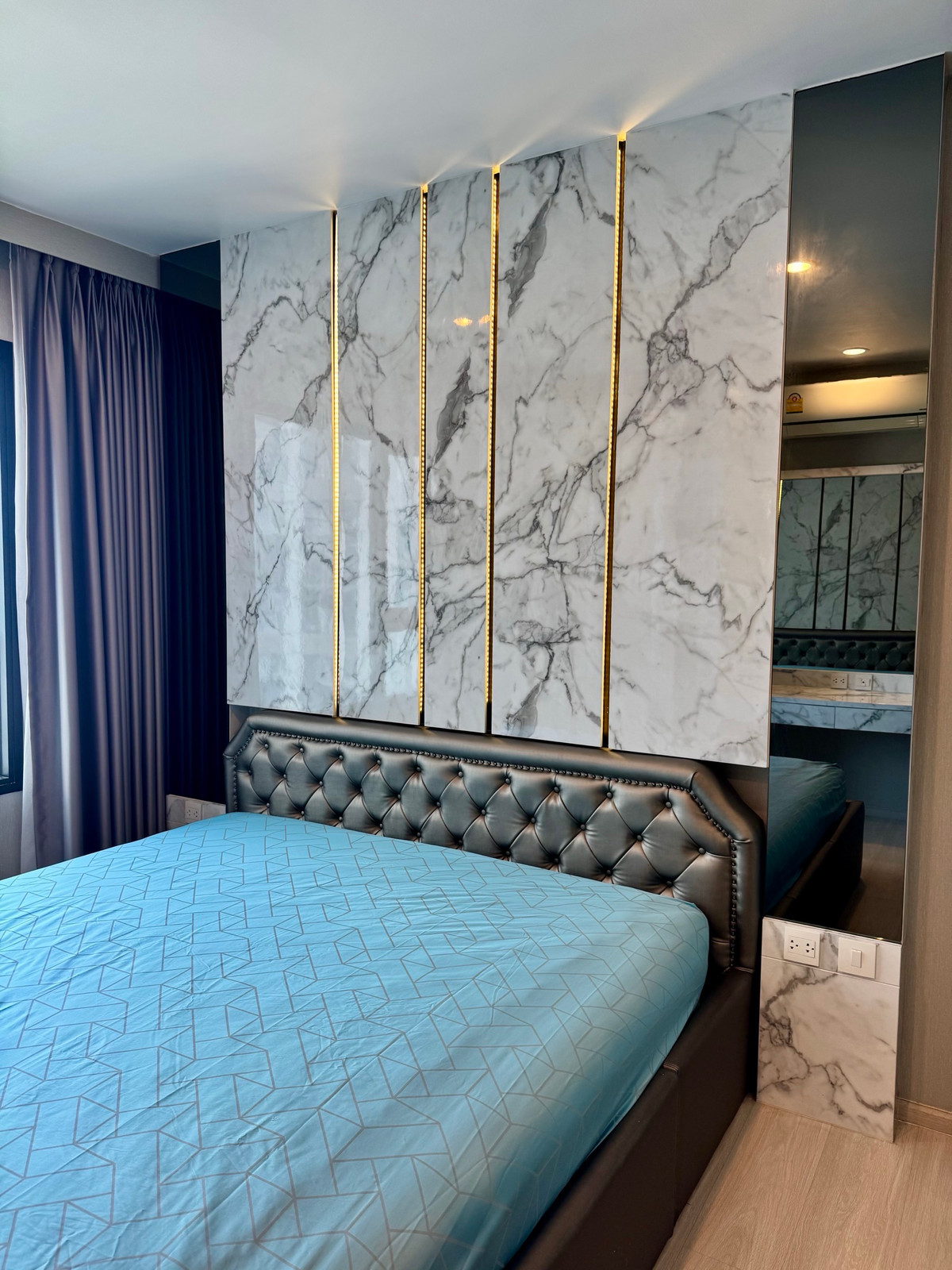 ขายคอนโดพระราม 9 เพชรบุรีตัดใหม่ RCA : ขายคอนโด Life Asoke ห้องใหม่