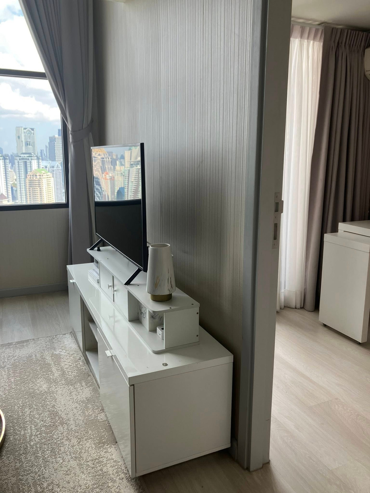 For RentCondoSathorn, Narathiwat : For Rent Knightsbridge Prime Sathorn, ready to move in, Duplex room, 1 bedroom, 1 bathroom.