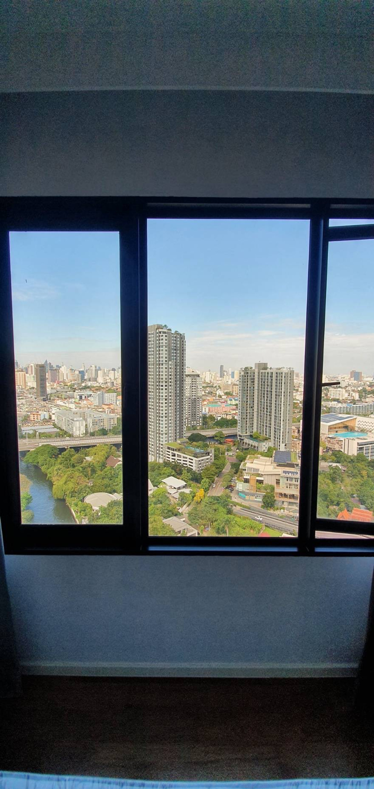 For RentCondoOnnut, Udomsuk : Just back to the market!!! Blocs 77 for Rent 1 big bedroom Renovated unit Canal view